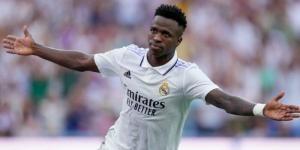 مفاجأة..
      ريال
      مدريد
      يدرس
      بيع
      فينيسيوس
      لتمويل
      صفقة
      هالاند - شبكة جدة الإخبارية