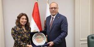 وزارة
      العمل
      توقع
      بروتوكول
      تعاون
      مع
      الجامعة
      المصرية
      الصينية
      لتأهيل
      الطلاب
      بمهارات
      المستقبل
      ودعم
      التحول
      الرقمي - شبكة جدة الإخبارية