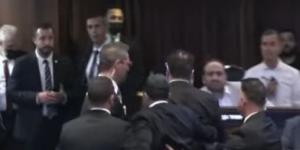 اعلام
      عبرى:
      إخراج
      عضوي
      الكنيست
      أيمن
      عودة
      وعوفر
      كاسيف
      لمقاطعتهما
      ترامب - شبكة جدة الإخبارية