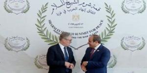 الرئيس
      السيسي
      يستقبل
      رئيس
      الوزراء
      البريطاني
      بمقر
      انعقاد
      قمة
      شرم
      الشيخ
      للسلام - شبكة جدة الإخبارية