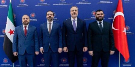 أنقرة
      ودمشق
      تبحثان
      التعاون
      الأمني
      في
      ظل
      التطورات
      الإقليمية
      الراهنة - شبكة جدة الإخبارية