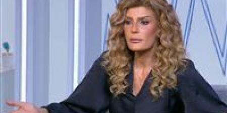 فيدرا
      تثير
      الجدل
      بتصريح
      عن
      زواج
      النساء:
      عايزينها
      تموت - شبكة جدة الإخبارية