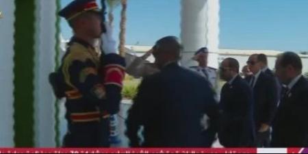 الرئيس السيسى يصل مقر انعقاد قمة السلام فى مدينة شرم الشيخ - شبكة جدة الإخبارية
