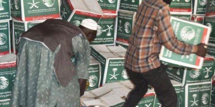 «سلمان
      للإغاثة»
      يوزع
      (911)
      سلة
      غذائية
      في
      محلية
      الحصاحيصا
      بالسودان - شبكة جدة الإخبارية