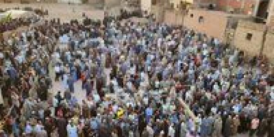 وجع
      مشترك
      في
      ليلة
      بكى
      فيها
      الجميع..
      مايا
      مرسي
      تتقدم
      وفدًا
      رسميًا
      لتقديم
      العزاء
      لأسر
      ضحايا
      حادث
      المنوفية - شبكة جدة الإخبارية