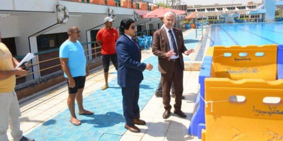جامعة
      أسيوط
      تُعلن
      عن
      تخفيضات
      كبرى
      على
      الأنشطة
      الرياضية
      بالقرية
      الأوليمبية - شبكة جدة الإخبارية