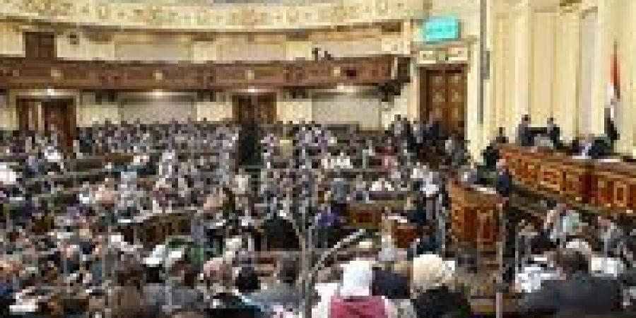 أستاذ
      قانون
      دستوري:
      ترك
      القانون
      القديم
      على
      حاله
      كان
      سيضر
      بالسلم
      الاجتماعي - شبكة جدة الإخبارية