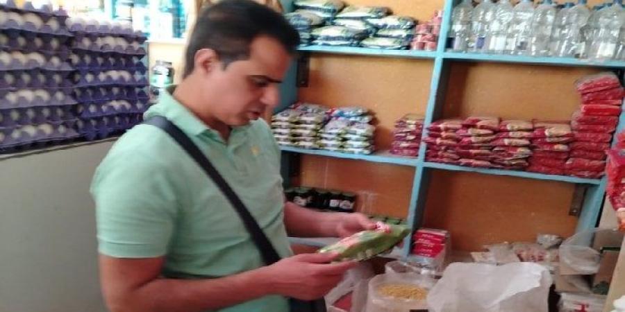 حملات
      مُكثفة
      تفضح
      المخالفين..
      ضبط
      محسنات
      زراعية
      مجهولة
      المصدر
      وسلع
      فاسدة
      بالبحيرة - شبكة جدة الإخبارية