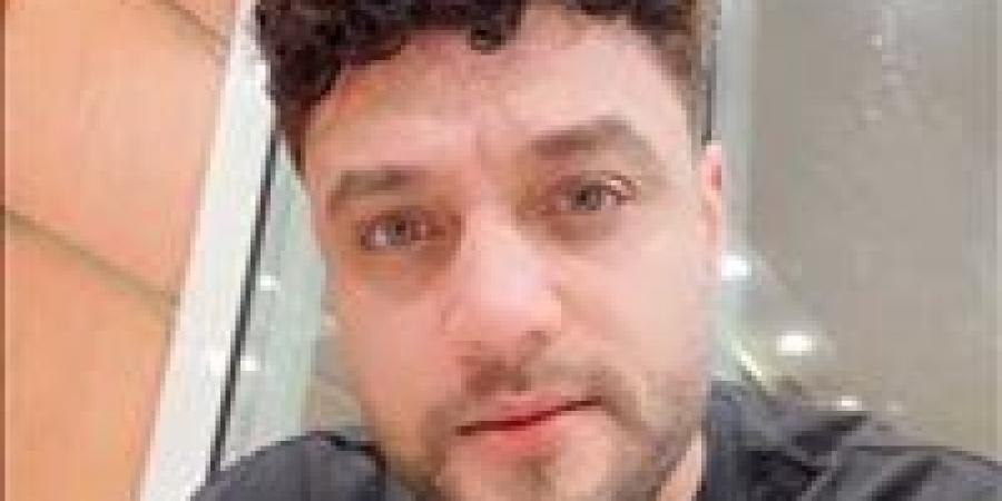 بعد
      وفاة
      أحمد
      عامر..
      فارس
      حميدة:
      مش
      هتاخد
      في
      الكفن
      لا
      الشهرة
      ولا
      الفلوس - شبكة جدة الإخبارية