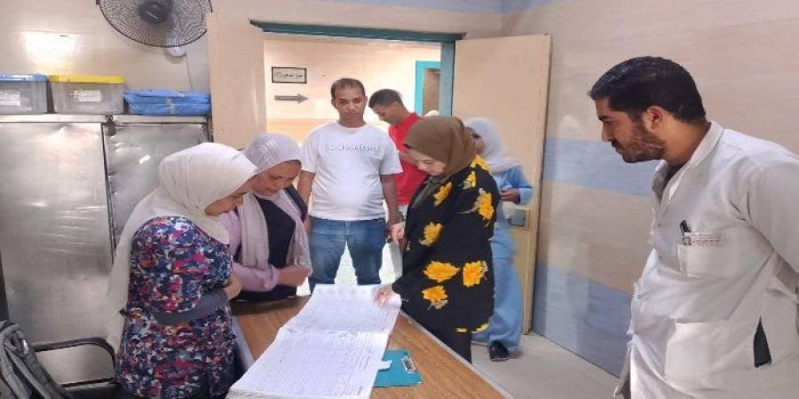 مدير
      التأمين
      الصحي
      بالقليوبية
      تتابع
      سير
      العمل
      بمستشفى
      النيل
      بشبرا
      الخيمة - شبكة جدة الإخبارية