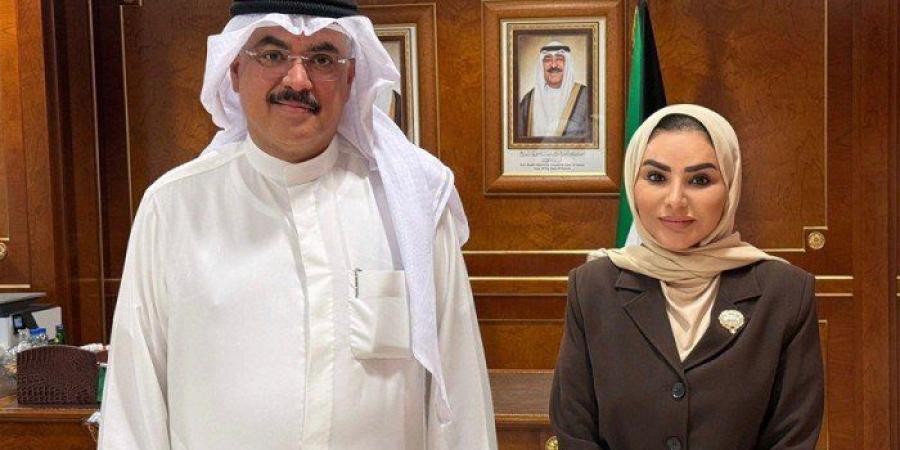 الكويت..
      «الشؤون»
      و«التربية»
      تبحثان
      ضبط
      الحضانات
      غير
      المرخصة
      وتشكيل
      فرق
      تفتيش
      مشتركة - شبكة جدة الإخبارية