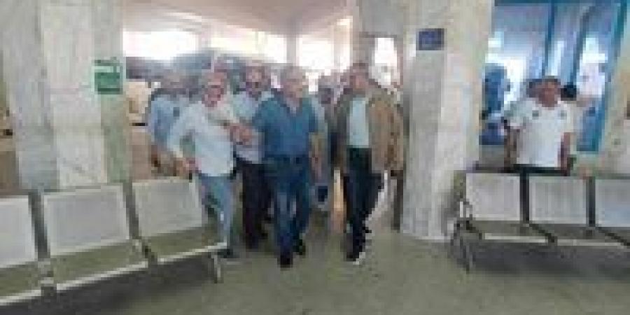 وفد
      محلية
      النواب
      يتفقد
      موقف
      الروسيات
      بمدينة
      شرم
      الشيخ - شبكة جدة الإخبارية