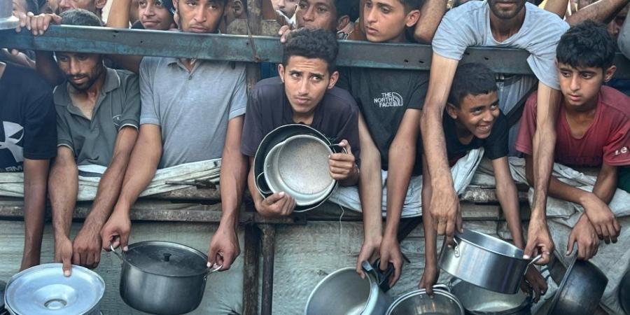 قائد القيادة المركزية الأمريكية: لا خطط لنشر قوات أمريكية فى غزة - شبكة جدة الإخبارية