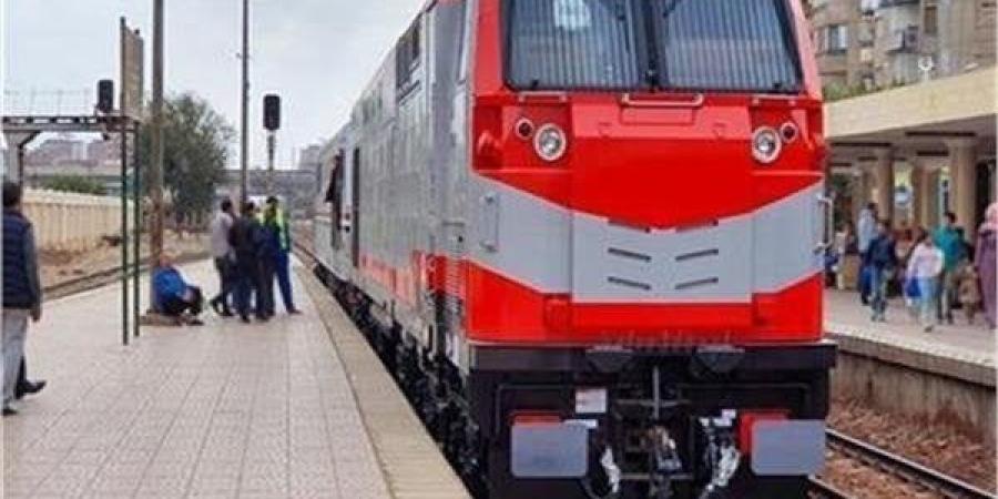 لو
      مسافر..
      اعرف
      مواعيد
      القطارات
      على
      خط
      القاهرة
      -
      الإسكندرية
      اليوم
      الأحد - شبكة جدة الإخبارية