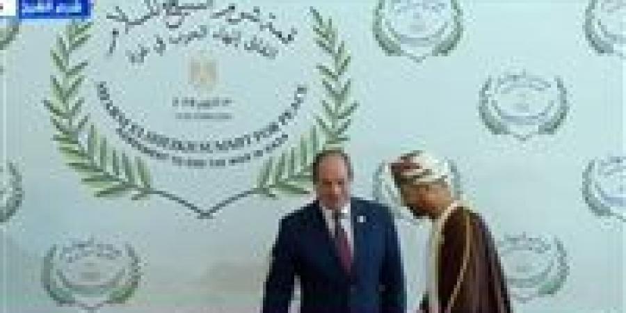 الرئيس
      السيسي
      يستقبل
      القادة
      المشاركين..
      واتصال
      مباشر
      مع
      ترامب
      قبيل
      وصوله
      من
      تل
      أبيب - شبكة جدة الإخبارية