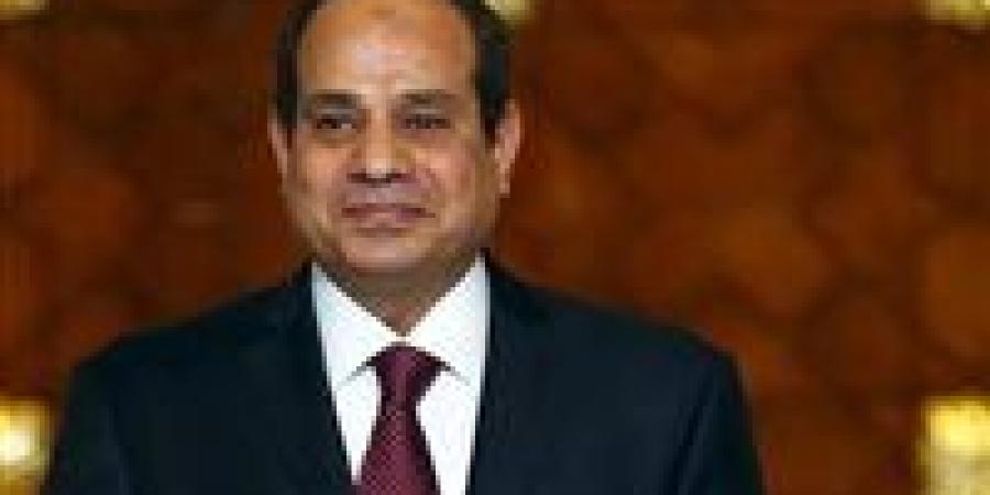 الرئيس
      السيسي
      يهدي
      ترامب
      قلادة
      النيل
      تقديرًا
      لإسهاماته
      البارزة
      في
      دعم
      جهود
      السلام - شبكة جدة الإخبارية