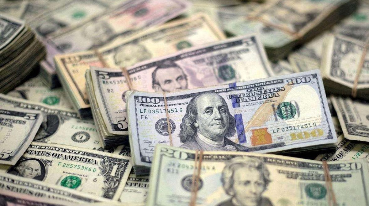 5 قروش.. تحرك طفيف لـ سعر الدولار أمام الجنيه اليوم الأربعاء