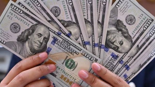 أحدث تحديثات سعر الدولار مقابل الجنيه المصري اليوم في السوق المصرفية