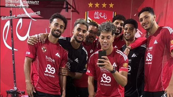 إمام عاشور” و”وسام أبو علي” يقودان تدريبات الأهلي في القاهرة