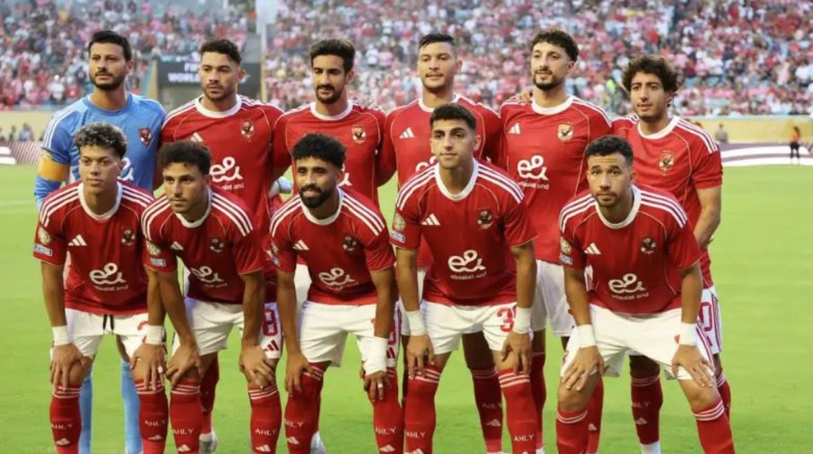 الأهلي يمنح مهلة لحسم مستقبل وسام أبوعلي.. وصفقة محمد شكري تقترب