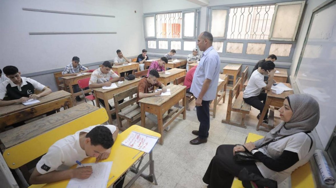 الثانوية الأزهرية 2025.. طلاب أدبي يؤدون امتحان البلاغة اليوم