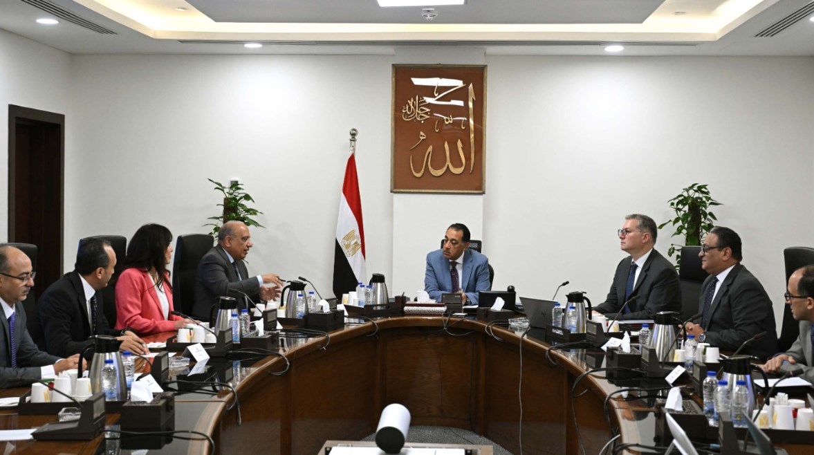 الحكومة تتابع جهود تأمين الوقود اللازم لمحطات الكهرباء