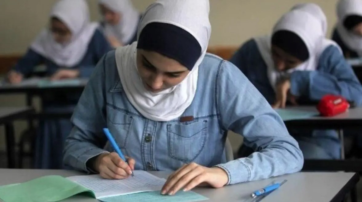 بدء تسليم شهادات نجاح الثانوية العامة 2025 للمديريات التعليمية اليوم