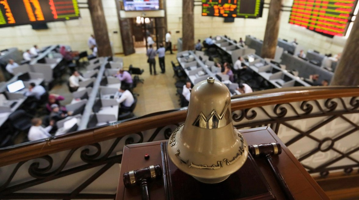 تعليق التداول بالبورصة بسبب حريق سنترال رمسيس.. ومصدر يفجر مفاجأة
