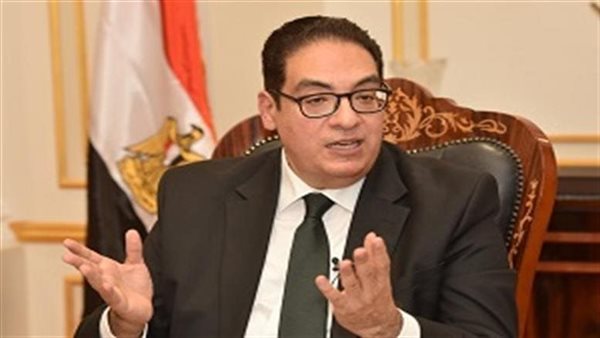 حقوق القاهرة تنظم دورة متخصصة حول الاستثمار العقاري لتعزيز ثقافة الوعي القانوني
