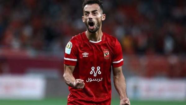 خلال ساعات.. الأهلي يحدد مصير “أحمد عبد القادر”