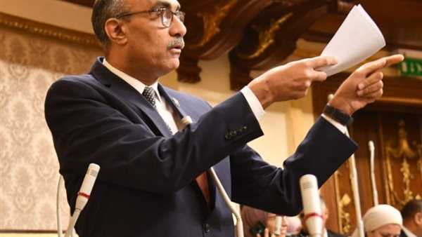رئيس الهيئة البرلمانية للحزب المصري الديمقراطي يتقدم ببيان عاجل بشأن حريق سنترال رمسيس