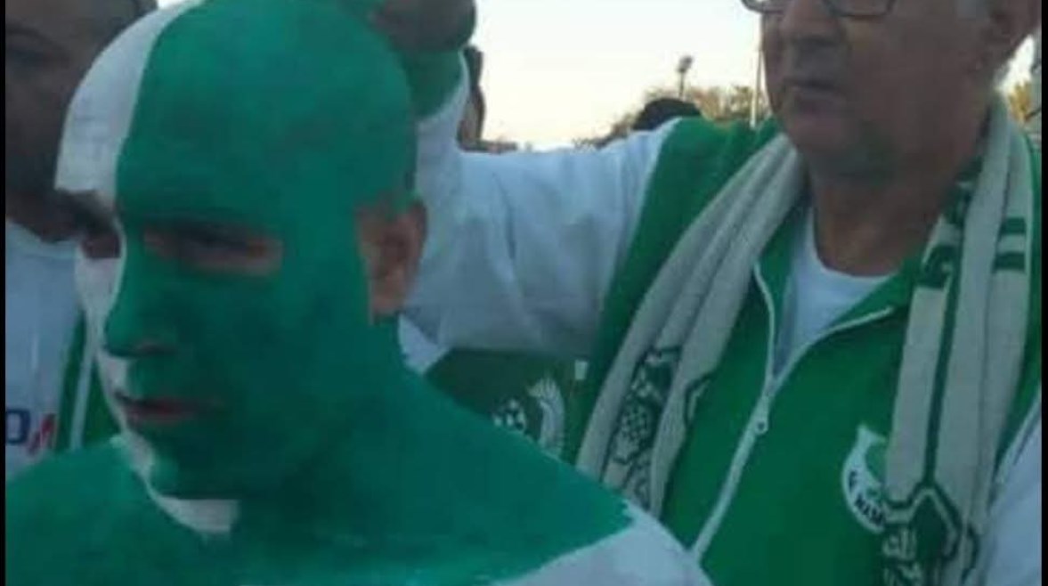 رحيل “السمعة”.. أول مشجع في مصر وأفريقيا يطلي جسده بعلم بلاده