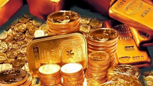 سعر الذهب يتراجع رغم الصعود العالمي.. ومفاجآت في السوق المصري