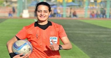 طاقم حكام مصرى يدير مباراة جنوب أفريقيا والسنغال في ربع نهائى كأس أمم سيدات