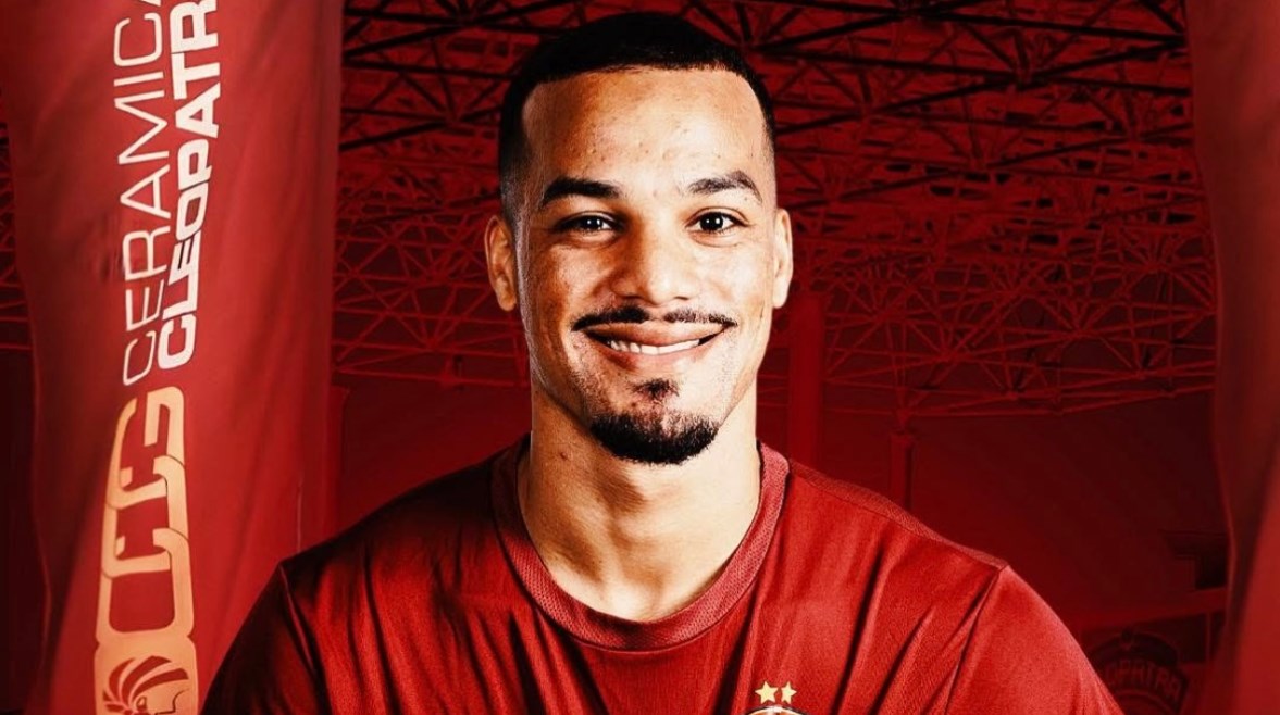 فخري لاكاي ينضم إلى سيراميكا كليوباترا تمهيدا لقيد إيفرتون في بيراميدز