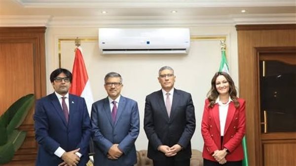 محافظ الجيزة يستقبل سفير جمهورية باكستان لبحث أوجه التعاون المشترك