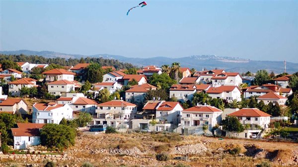 مقتل فلسطينيين برصاص الاحتلال قرب «غوش عتصيون».. وتصاعد اعتداءات المستوطنين في الضفة