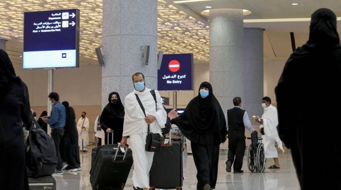 نصب بـ”الباركود”.. تحذيرات من السعودية حول سماسرة تأشيرات العمرة