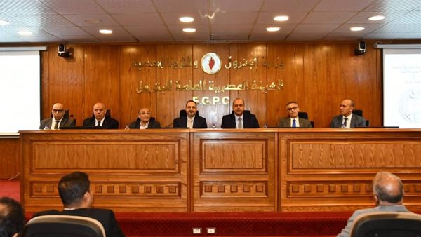 هيئة البترول وشركات تسويق المنتجات يستعرضون إجراءات سلامة فى السوق المحلى
