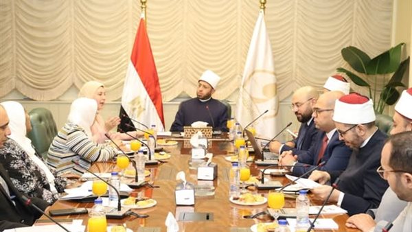 وزير الأوقاف يستقبل مديرة القومي للبحوث الاجتماعية والجنائية لتفعيل التعاون البحثي والمجتمعي