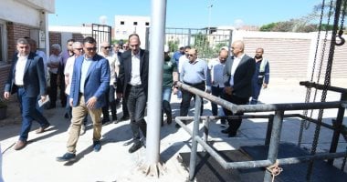 وزير الإسكان يتفقد الطرق ومحطة رفع صرف ومشروع تنفيذ مدرسة بالنوبارية الجديدة