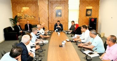 وزير الإسكان يعقد اجتماعا لمتابعة الموقف التنفيذى لـ”صوارى” بالإسكندرية