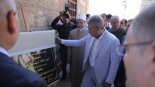 وزير السياحة ومحافظ القاهرة يفتتحان قبتي يحيي الشبيه وصفي الدين جوهر