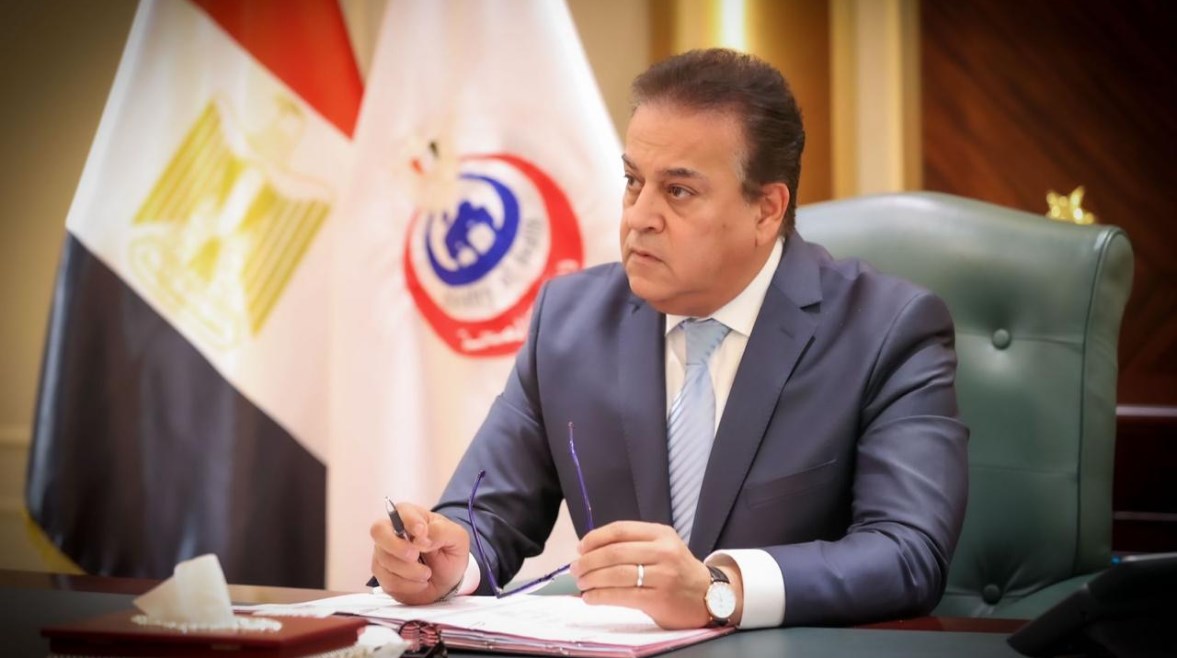 وزير الصحة يعتمد حركة مديري ووكلاء مديريات الشؤون الصحية بالمحافظات