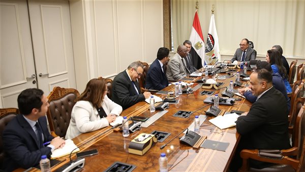 وزير قطاع الأعمال العام يستقبل وفدًا من مجموعة البنك الدولي لبحث فرص التعاون المشترك