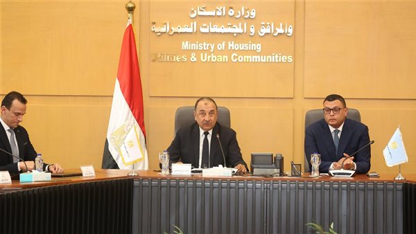 وزيرا قطاع الأعمال والإسكان يبحثان مستجدات التعاون في تطوير المشروعات المشتركة