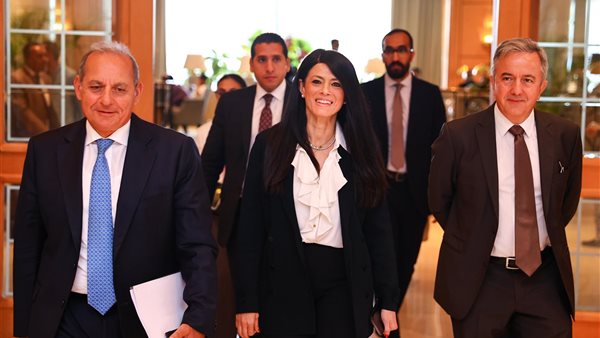 وزيرة التخطيط تشهد أول توقيع تمويل مرتبط بالاستدامة بقيمة 100 مليون دولار