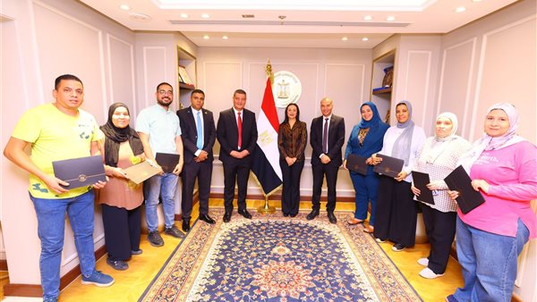 وزيرة التضامن الاجتماعي تكرم الوحدة المركزية للجمعيات الأهلية
