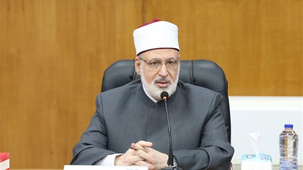 وكيل الأزهر يعزِّي رئيس المجلس الأعلى للشؤون الإسلامية البحريني في وفاة شقيقته الكريمة